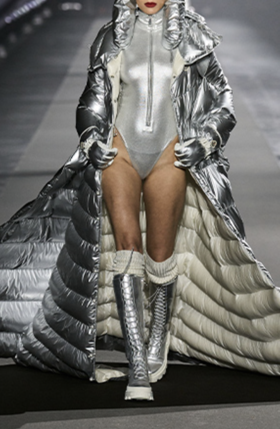 abito argento piumino Moncler