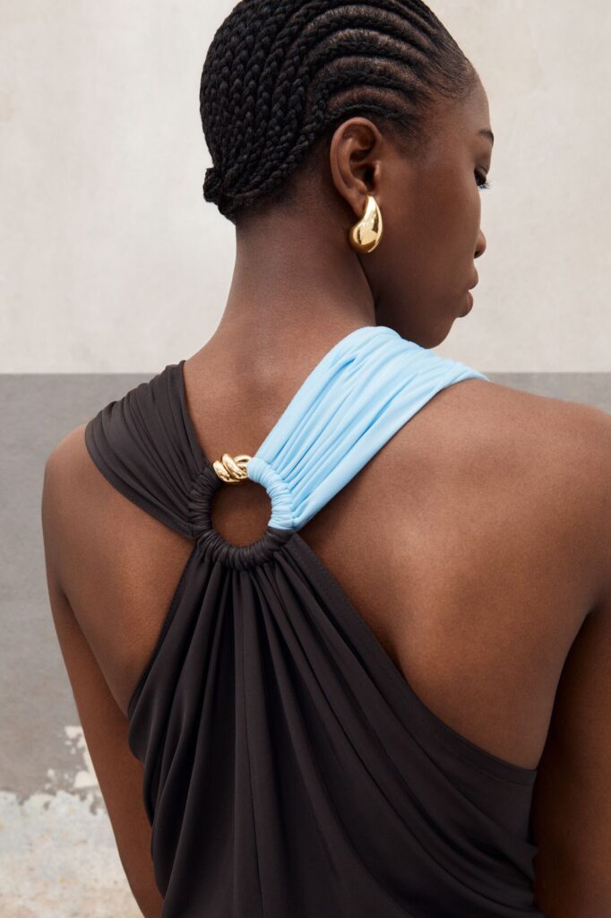 Orecchini a goccia - Credits Bottega Veneta