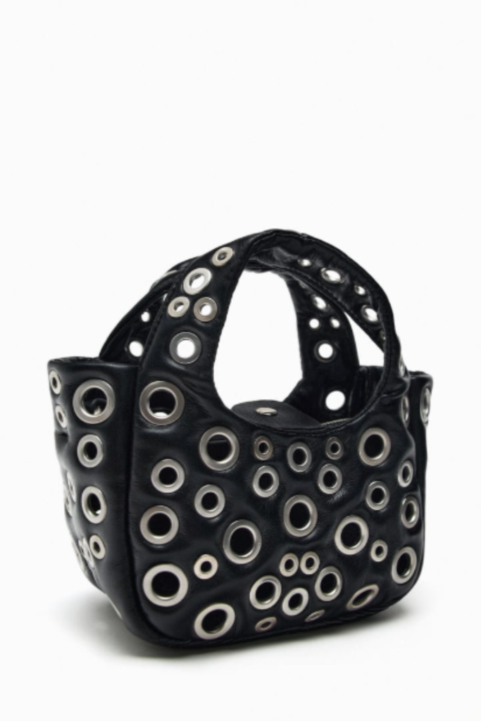 zara borchie