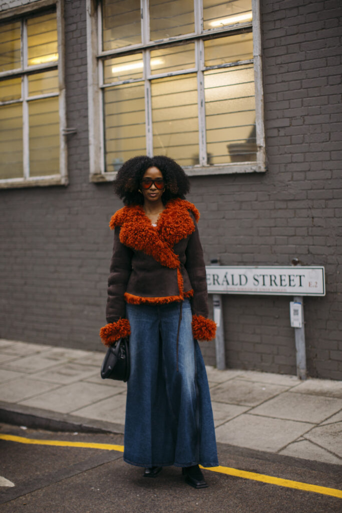 London str F23