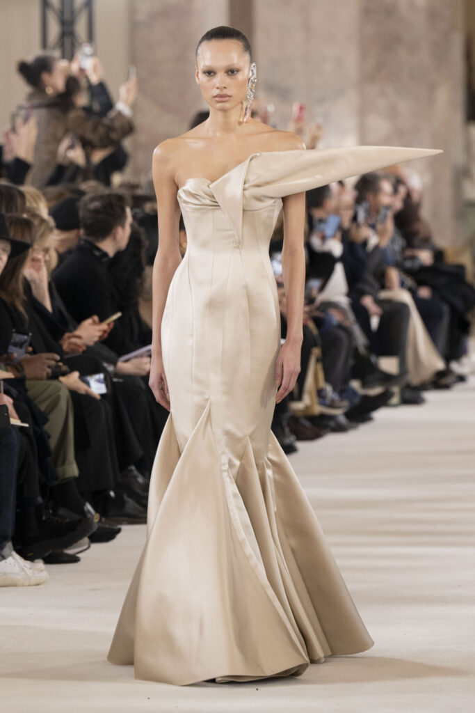 Schiaparelli HC P/E 24 - Credits Launchmetrics/Spotlight