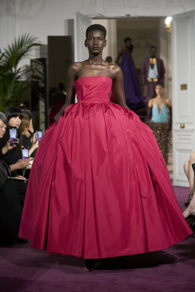 Valentino HC P/E 2024 - Credits Launchmetrics/Spotlight