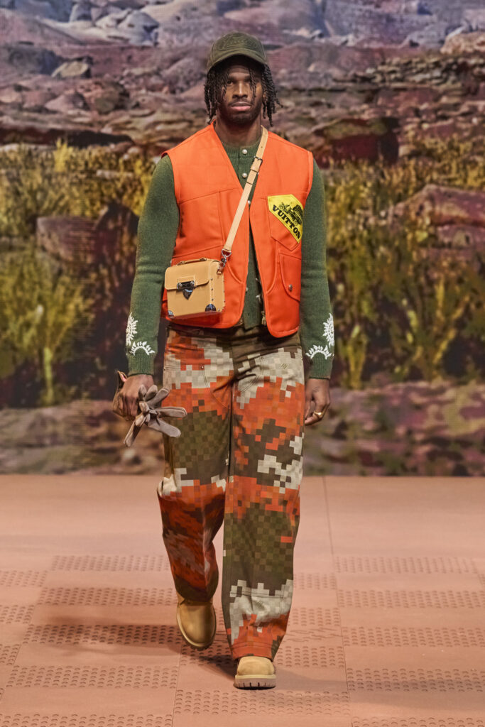 Vuitton m F24