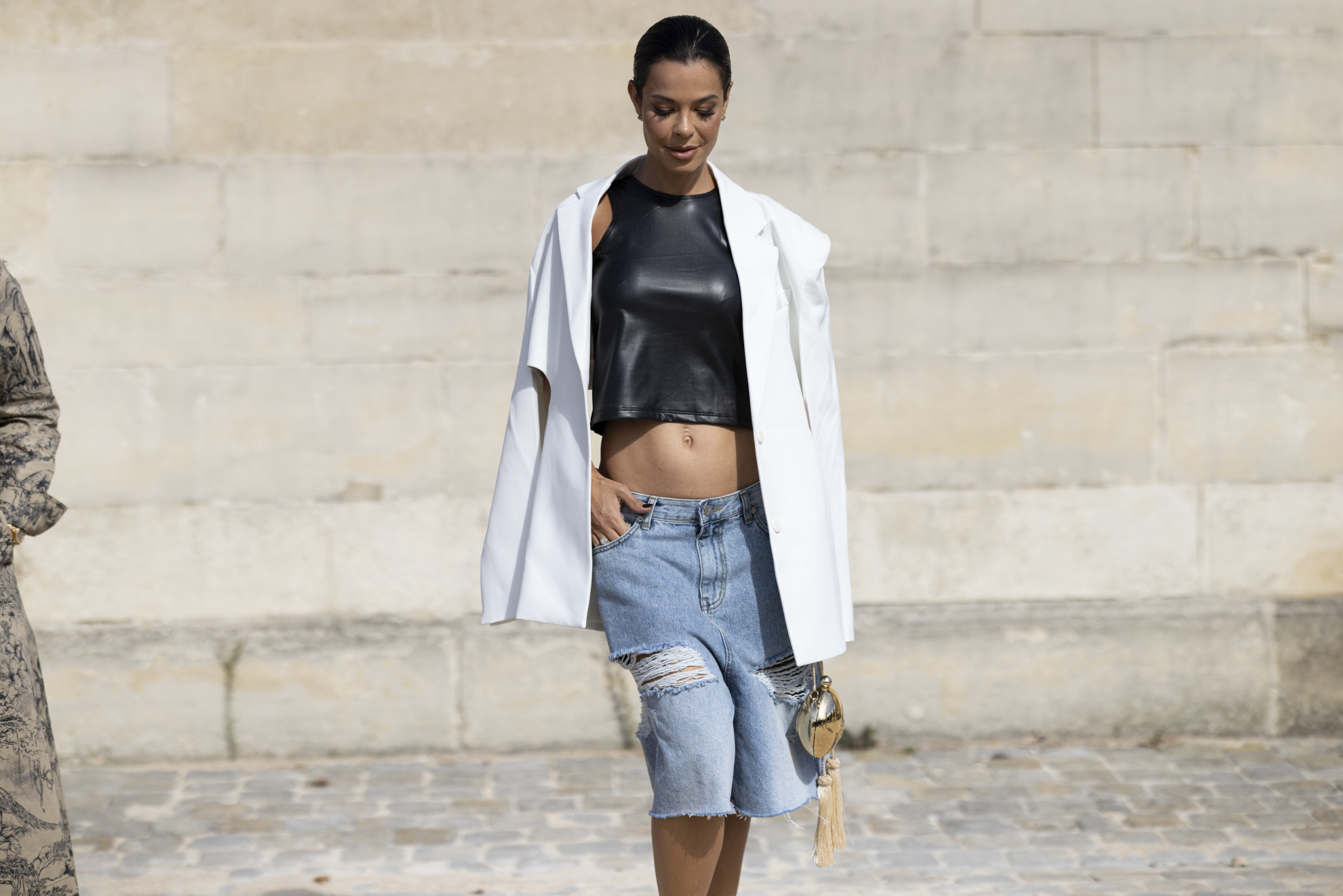 Bermuda streetstyle - Credits Launchmetrics/Spotlight