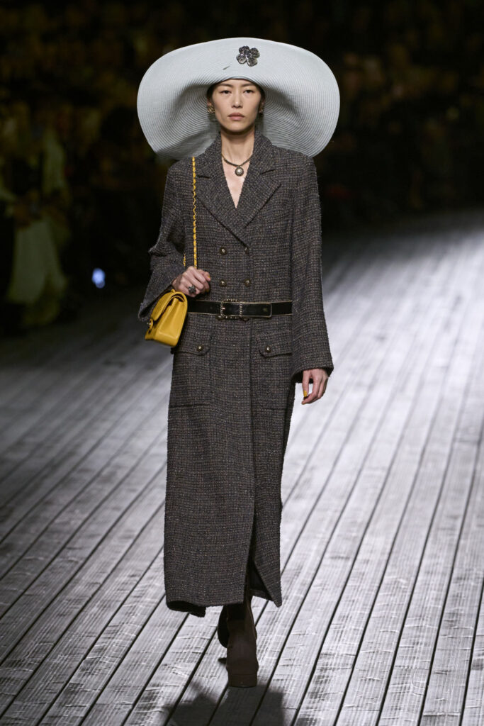 Chanel F24