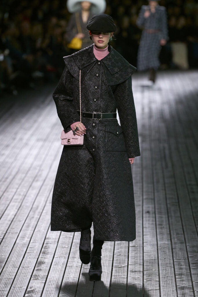 Chanel F24
