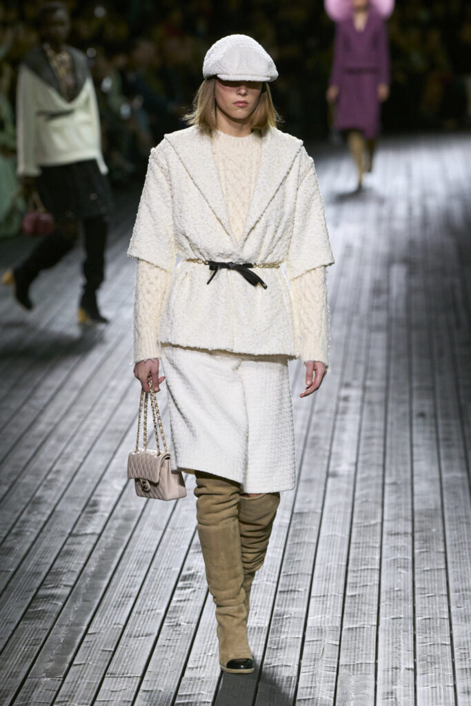 Chanel F24