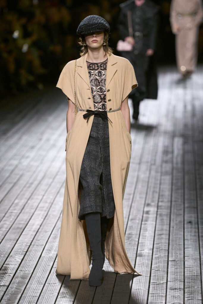 Chanel F24