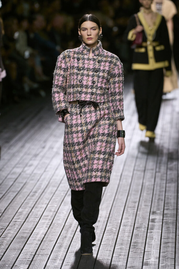 Chanel F24