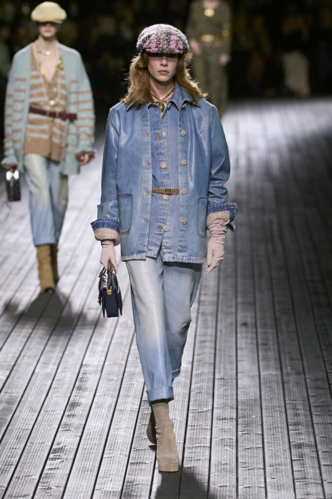 Chanel F24