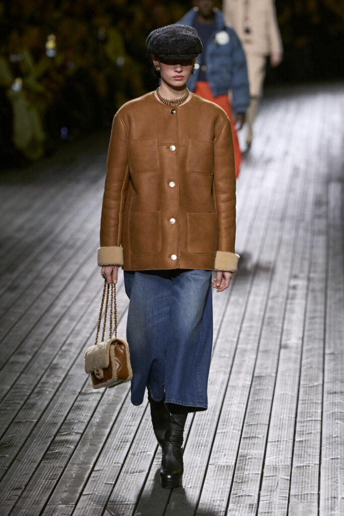 Chanel F24