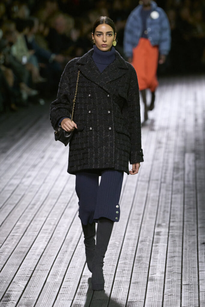 Chanel F24