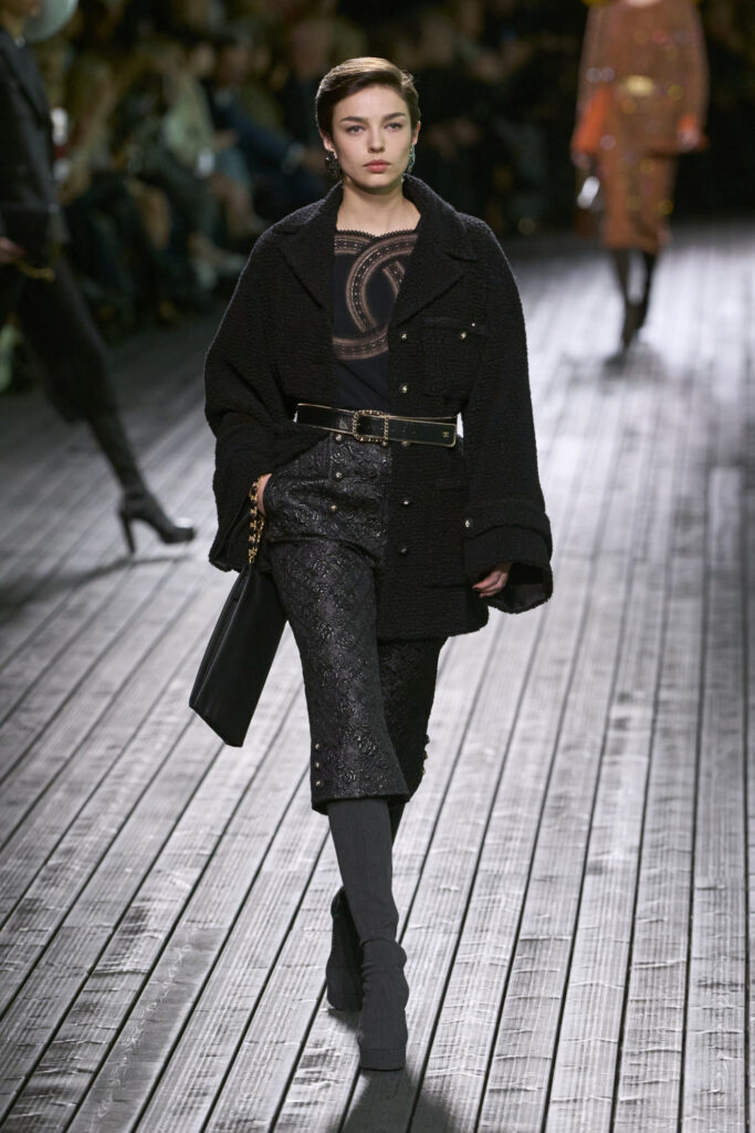 Chanel F24