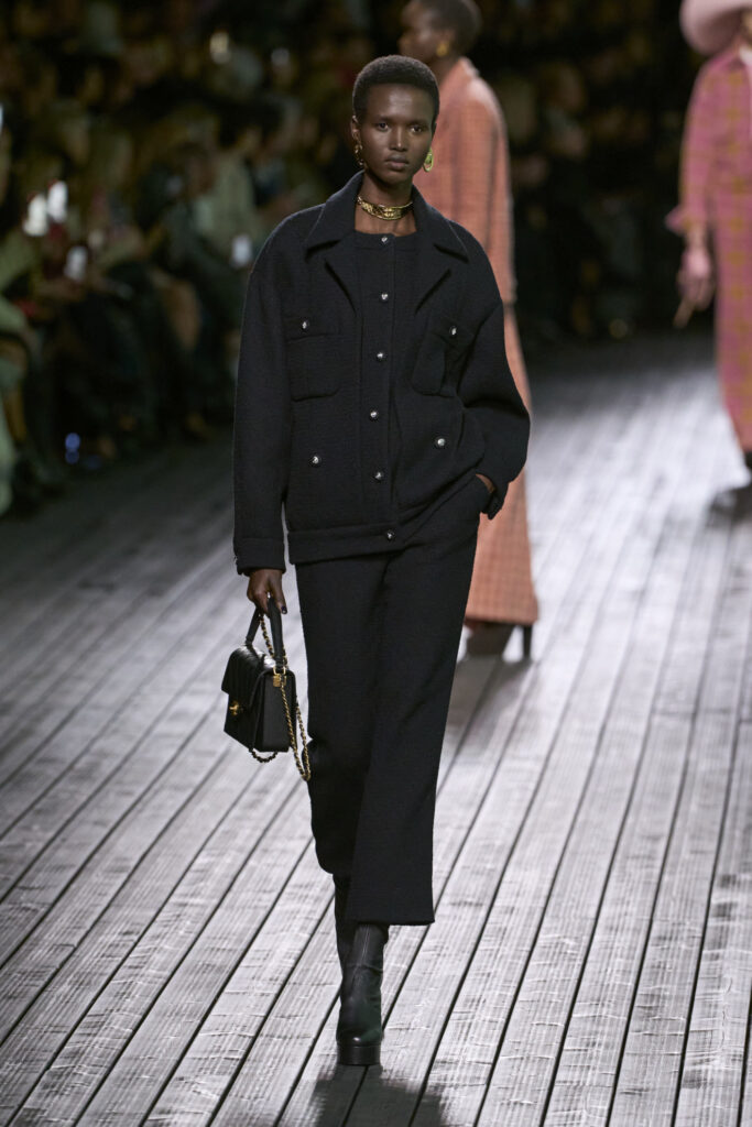 Chanel F24