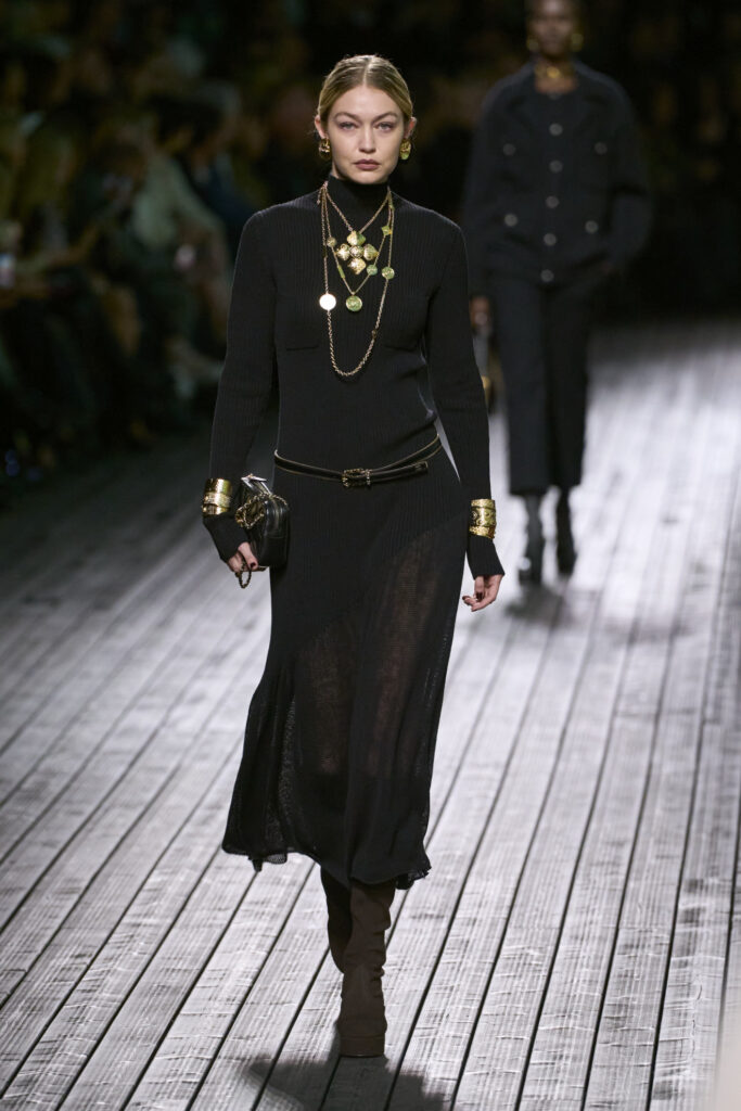 Chanel F24