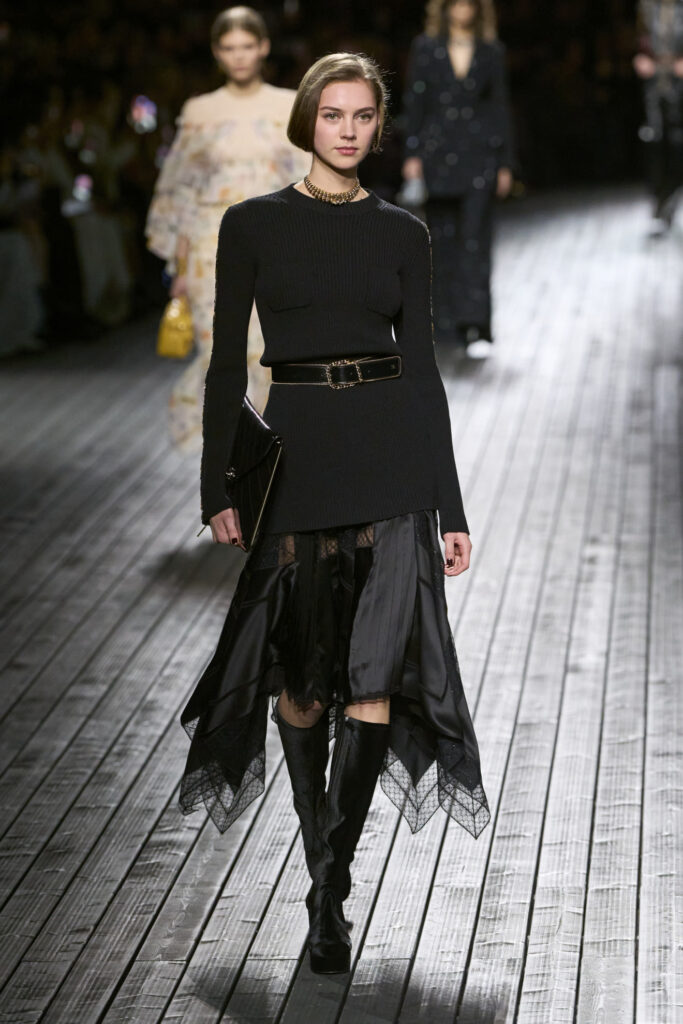 Chanel F24
