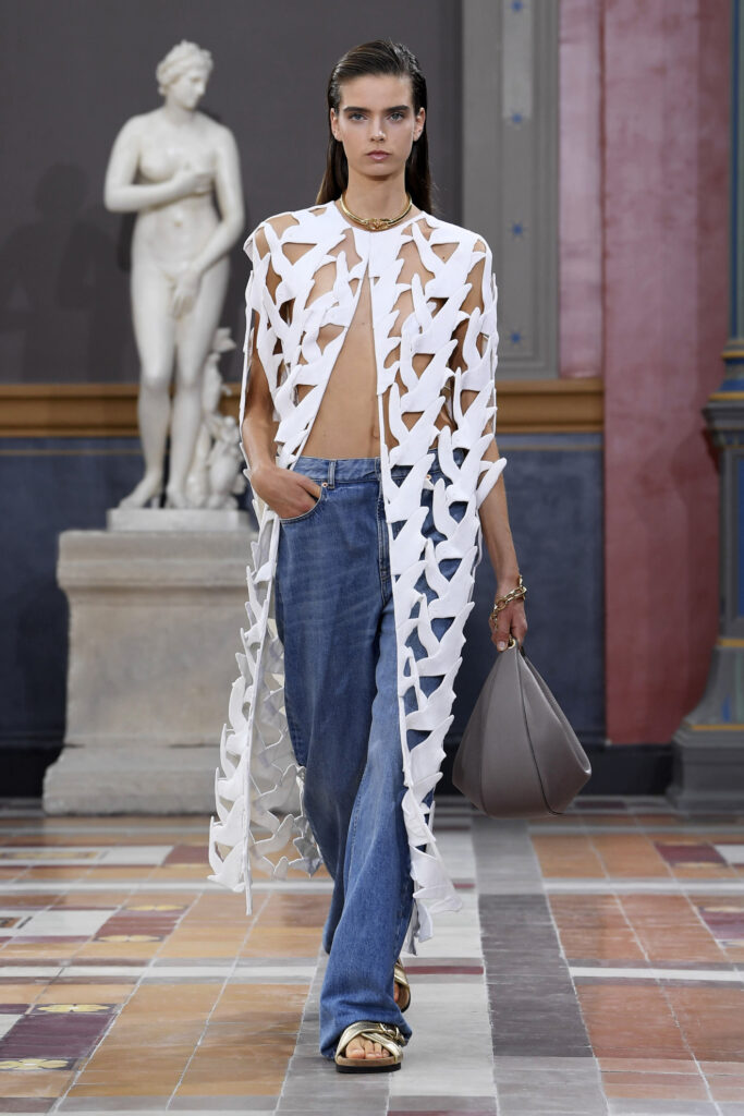 Valentino P/E 24 - Credits Launchmetrics/Spotlight