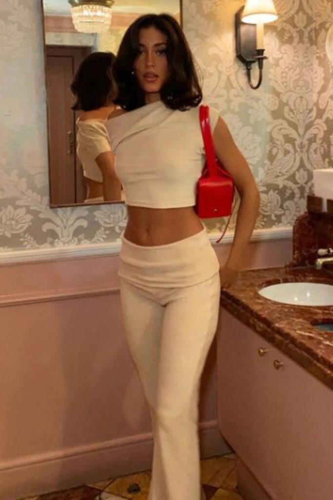 @lianatambini