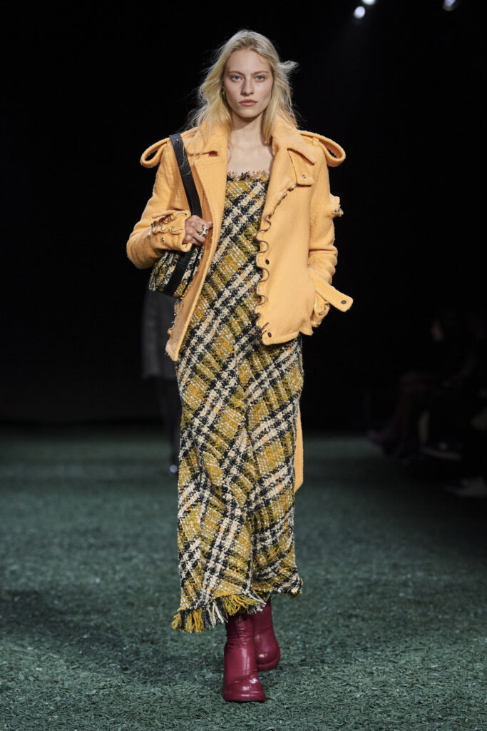 Burberry A/I 24/25 - Credits Launchmetrics/Spotlight