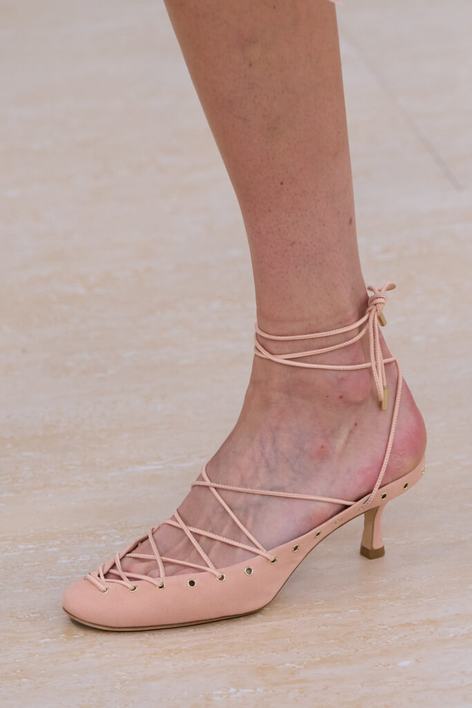 Scarpe corsetto - Chloe PE25 - Credits Launchmetrics/Spotlight