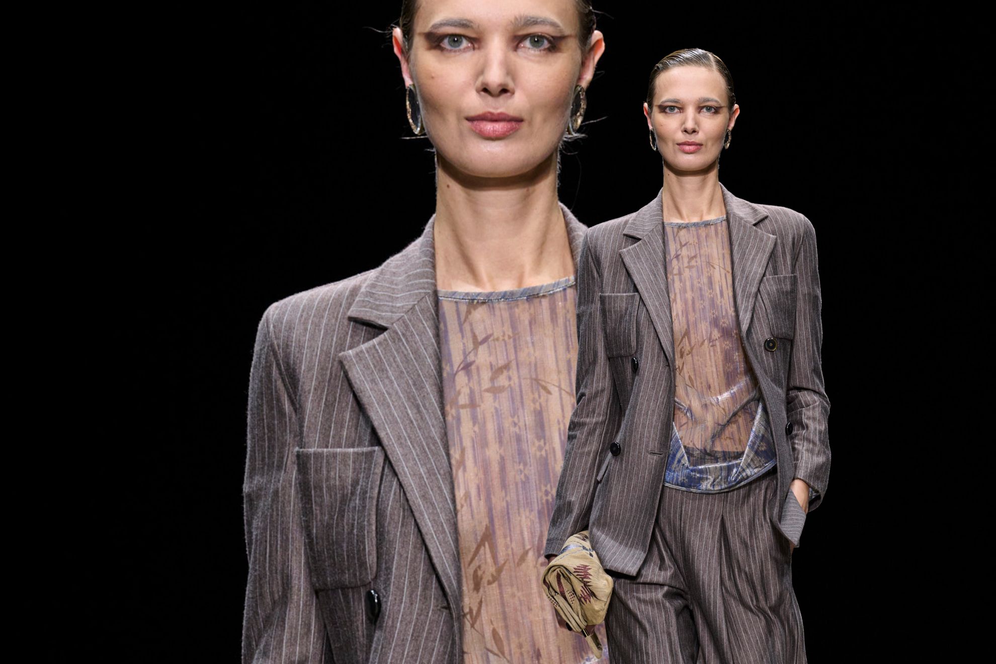 POwer suit